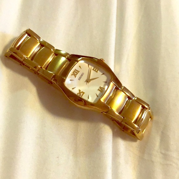 Seiko Accessories - Seiko Gold classic Watch